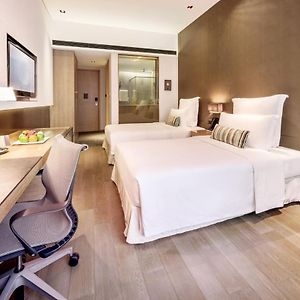 Comfy King or Twin Room
